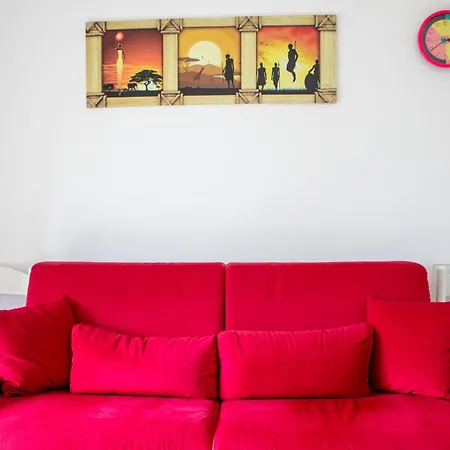 Box, Aria Condizionata E Un Meraviglioso Terrazzo كيريالي